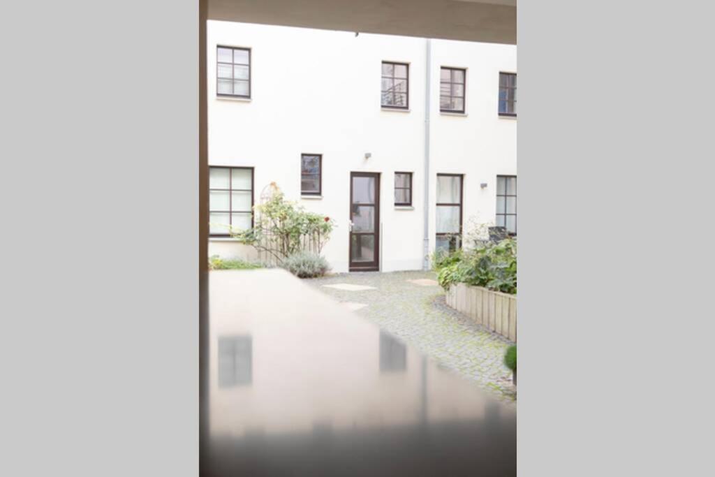 Charmante, ruhige Ferienwohnung mit Balkon - Housity