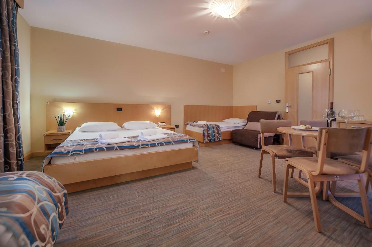Hotel Malovec - Housity