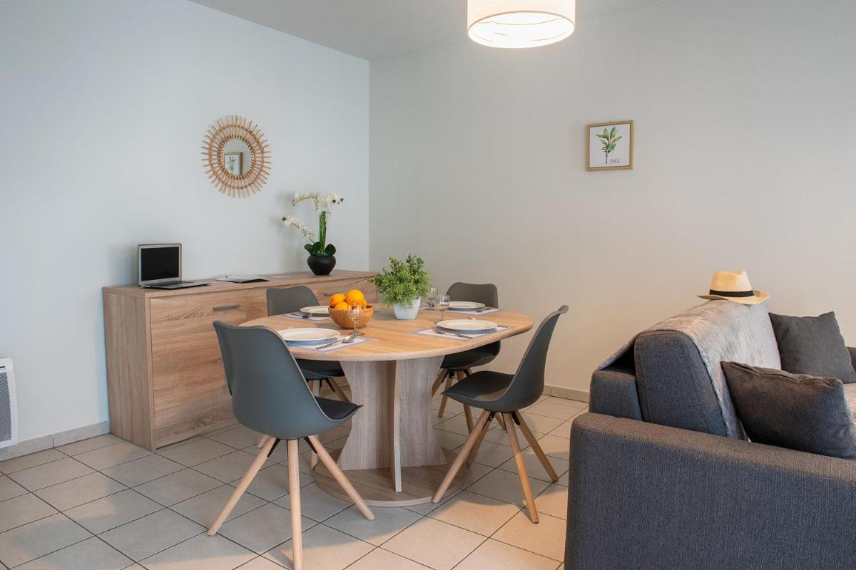 Suitetrails - FIRMIN MARBEAU #13 - Espace citadin - 1 Chambre