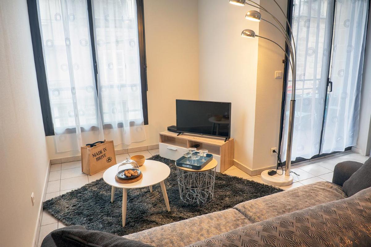 Suitetrails - FIRMIN MARBEAU #13 - Espace citadin - 1 Chambre