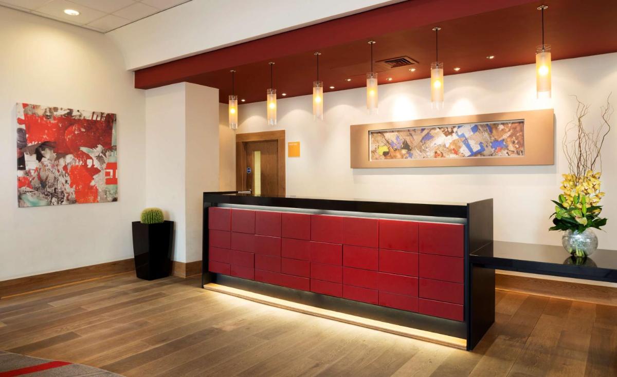 Park Inn by Radisson Palace - Housity