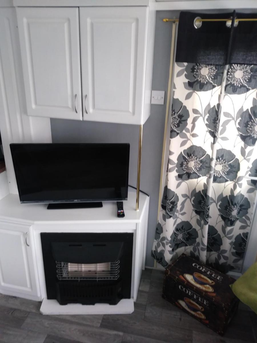 4 BERTH CARAVAN silver beach INGOLDMELLS - Housity