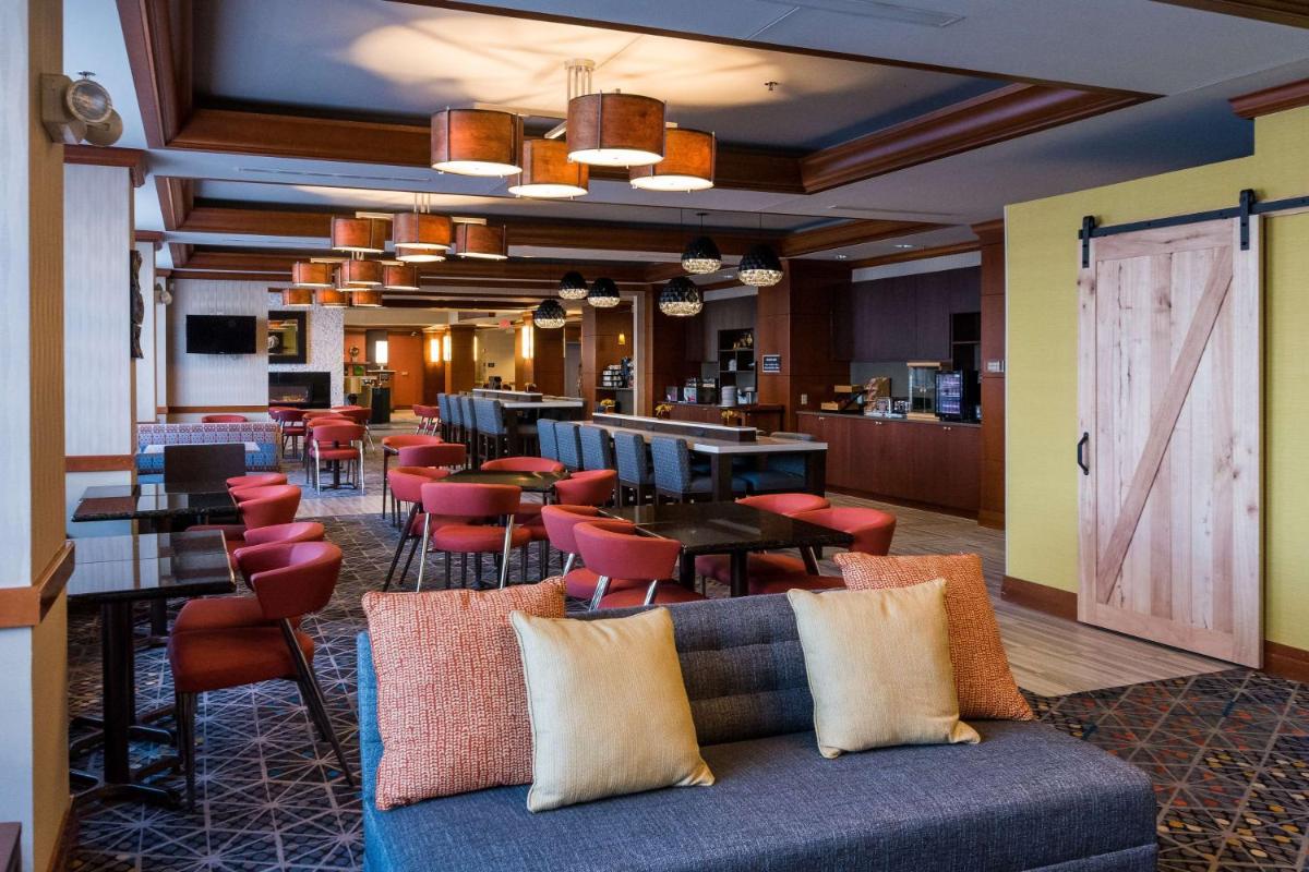 Wyndham Moline on John Deere Commons - Housity