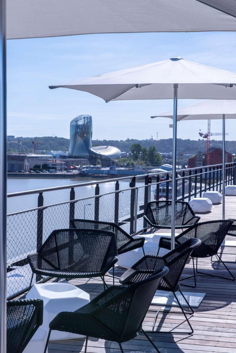 Balcon ou terrasse dans l'établissement Radisson Blu Hotel Bordeaux