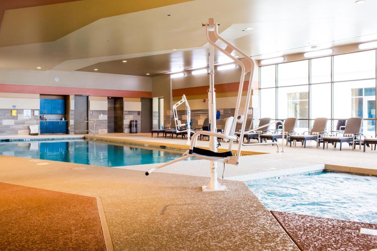 Cliff Castle Casino Hotel - Housity