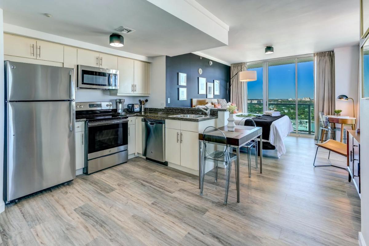 Suitetrails - iCoconutGrove - Luxurious Vacation Rentals in Coconut Grove