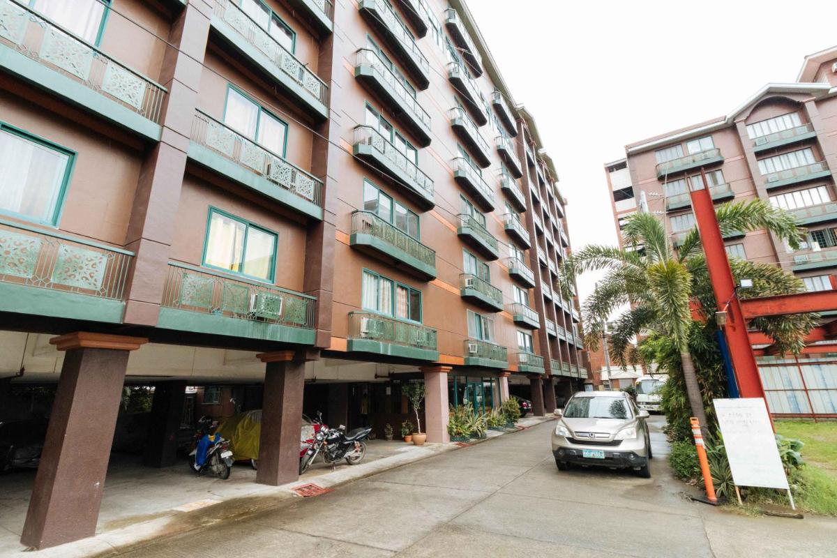 RedDoorz @ Moonwalk Paranaque - Housity