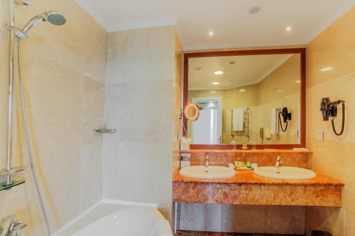 Kobuleti Georgia Palace Hotel & Spa - Housity