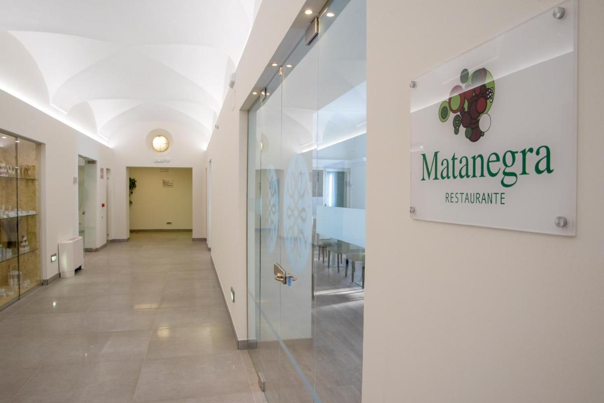Certificado, premio, señal o documento que está expuesto en Hotel Balneario El Raposo