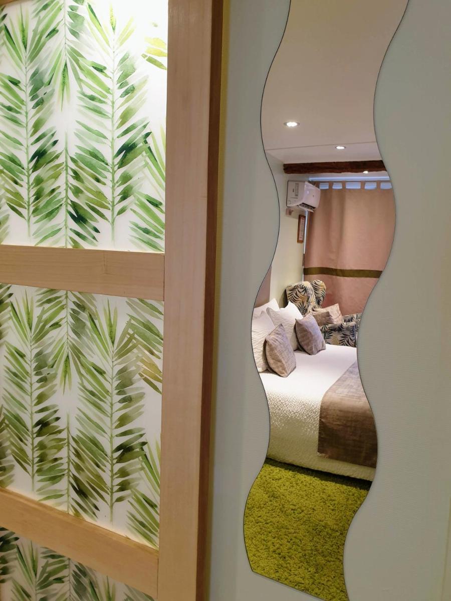 Chambre D´hôtes Léonie & Restaurant - Housity
