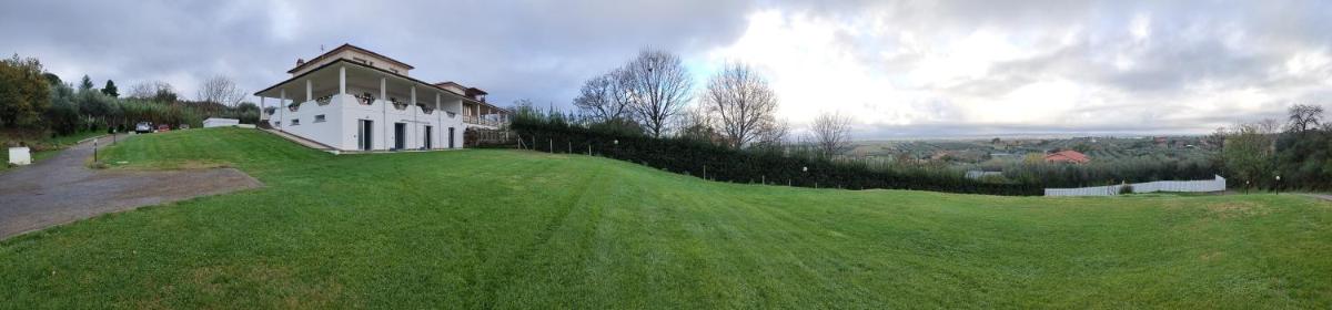 la staccionata bianca - Housity