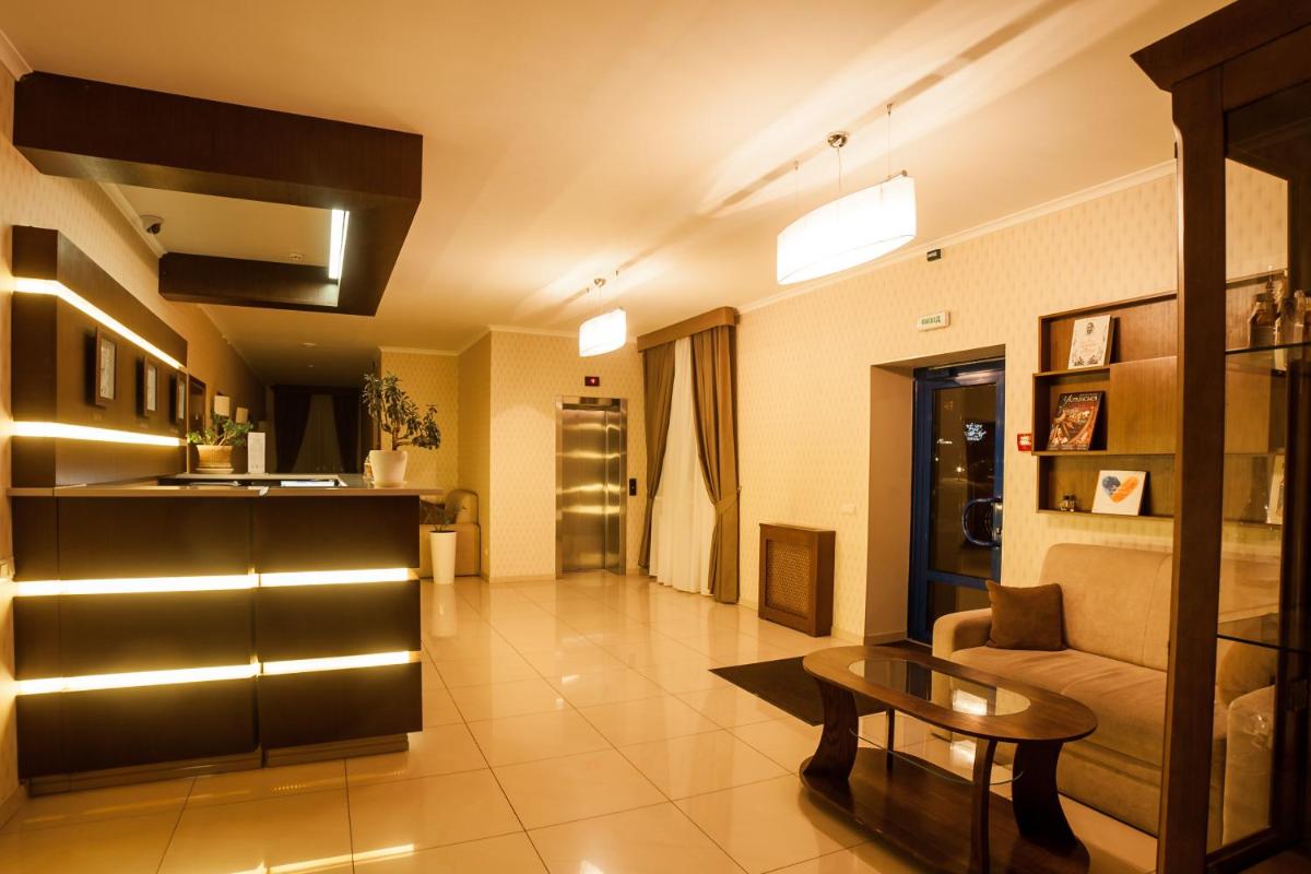 Suitetrails - Maria Garden hotel & restaurant