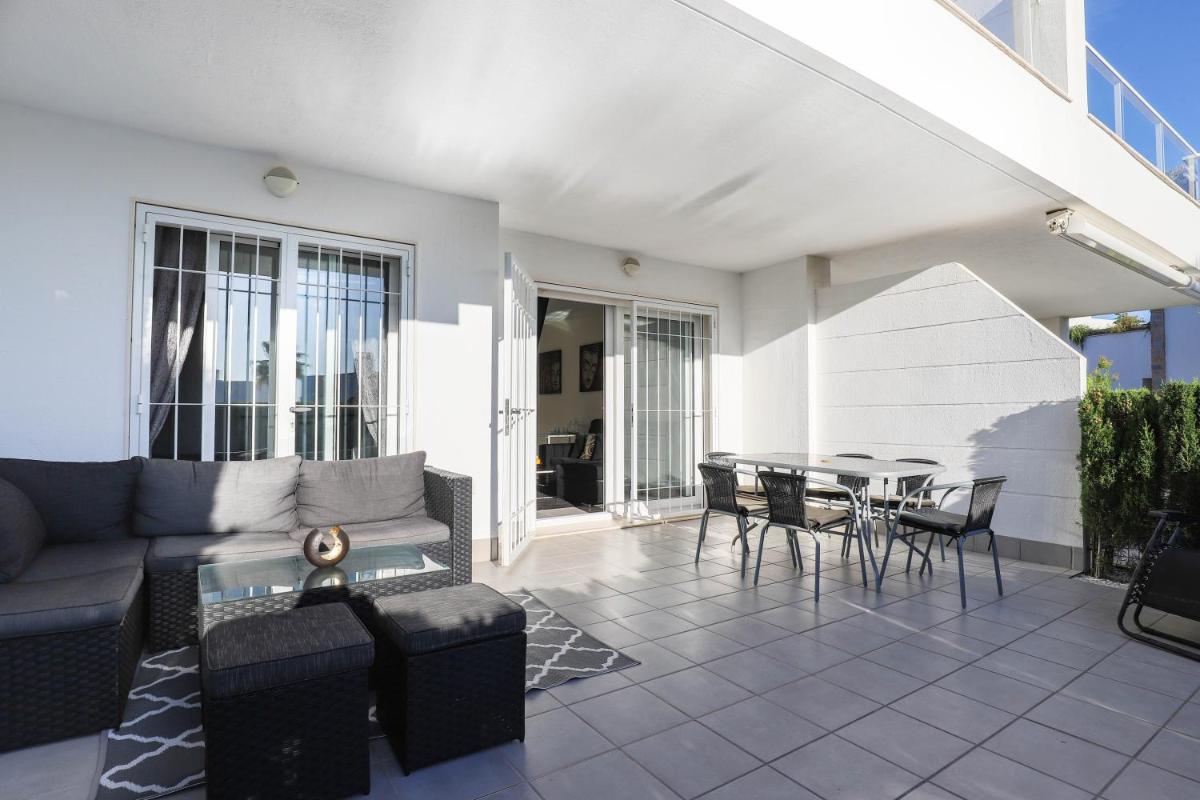 Stay In Nova Beach - Housity
