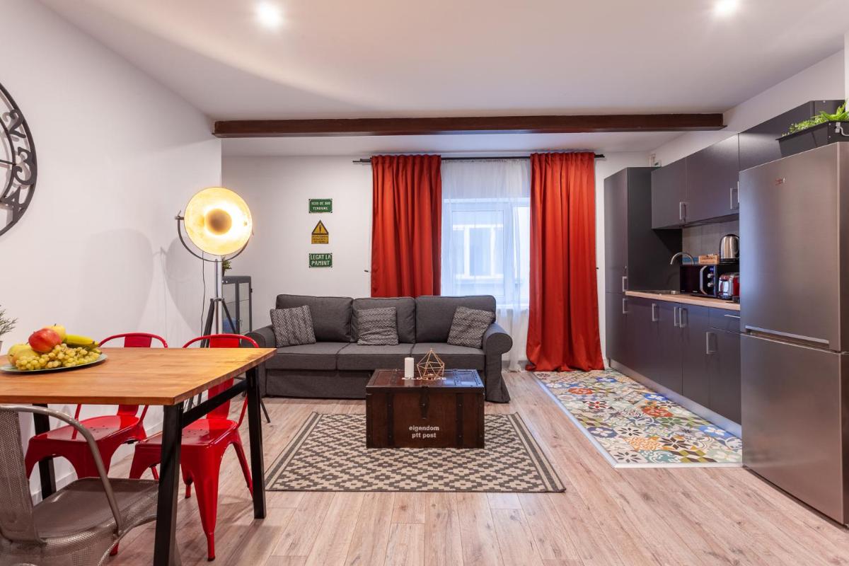 Parliament & River View Apartments - Housity