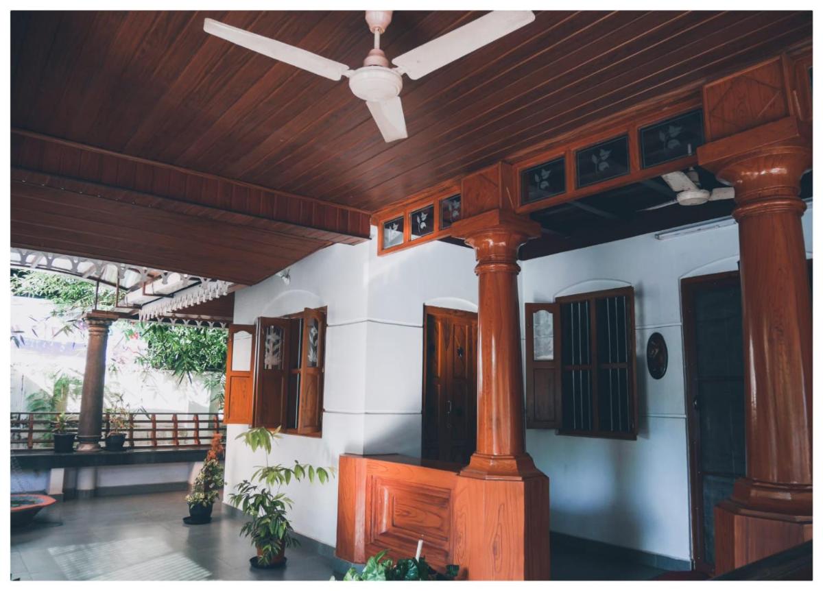 Mom&Pop Thyparambil Heritage - Housity