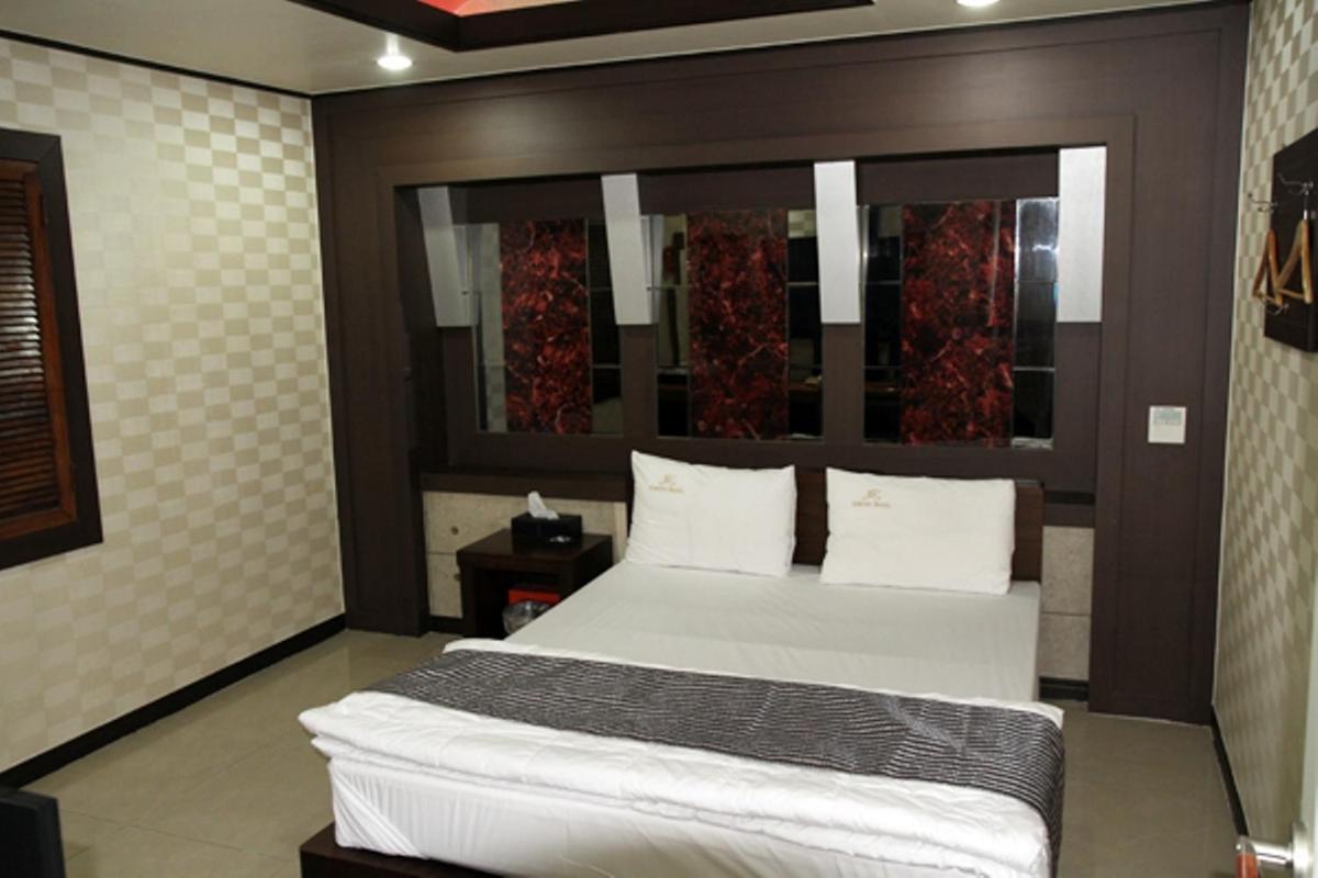 Goryeo Hotel - Housity