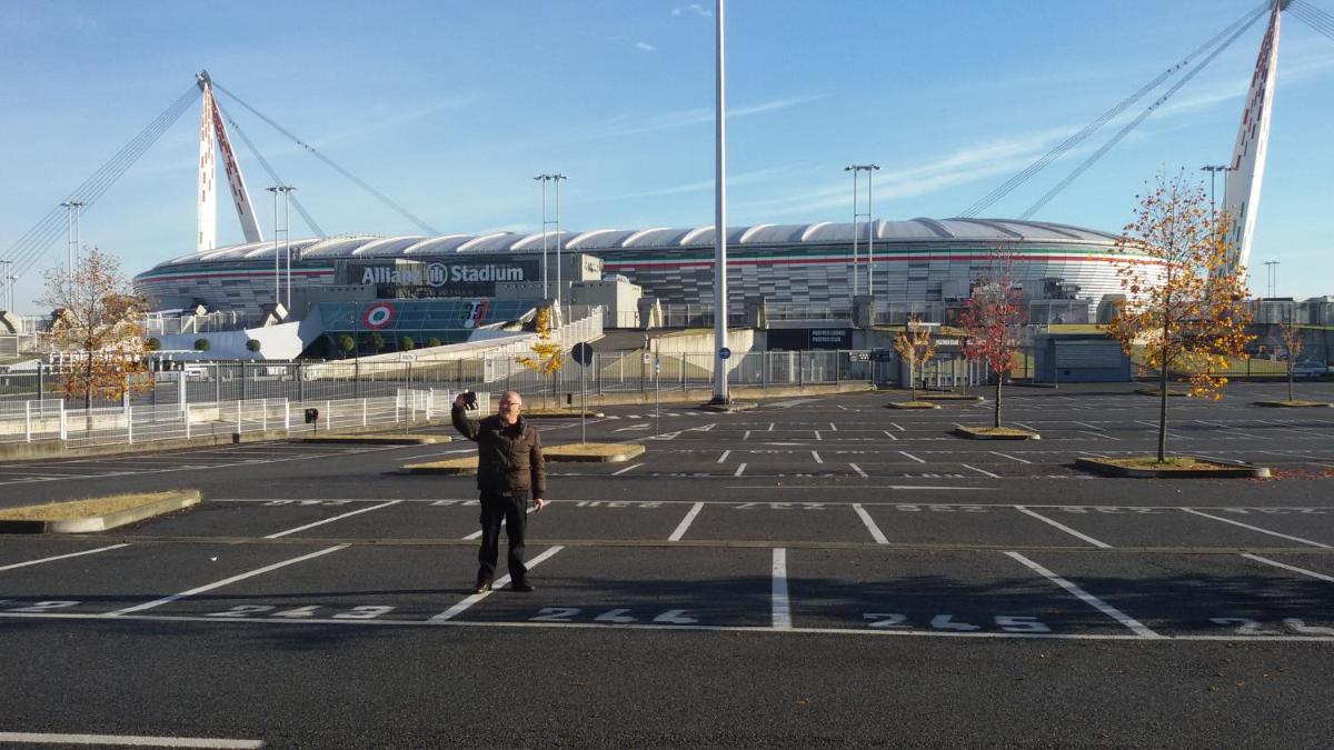STANZA Juventus, con servizio navetta a richiesta - Housity
