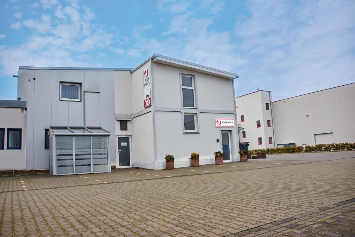 Joos Hotel - Housity