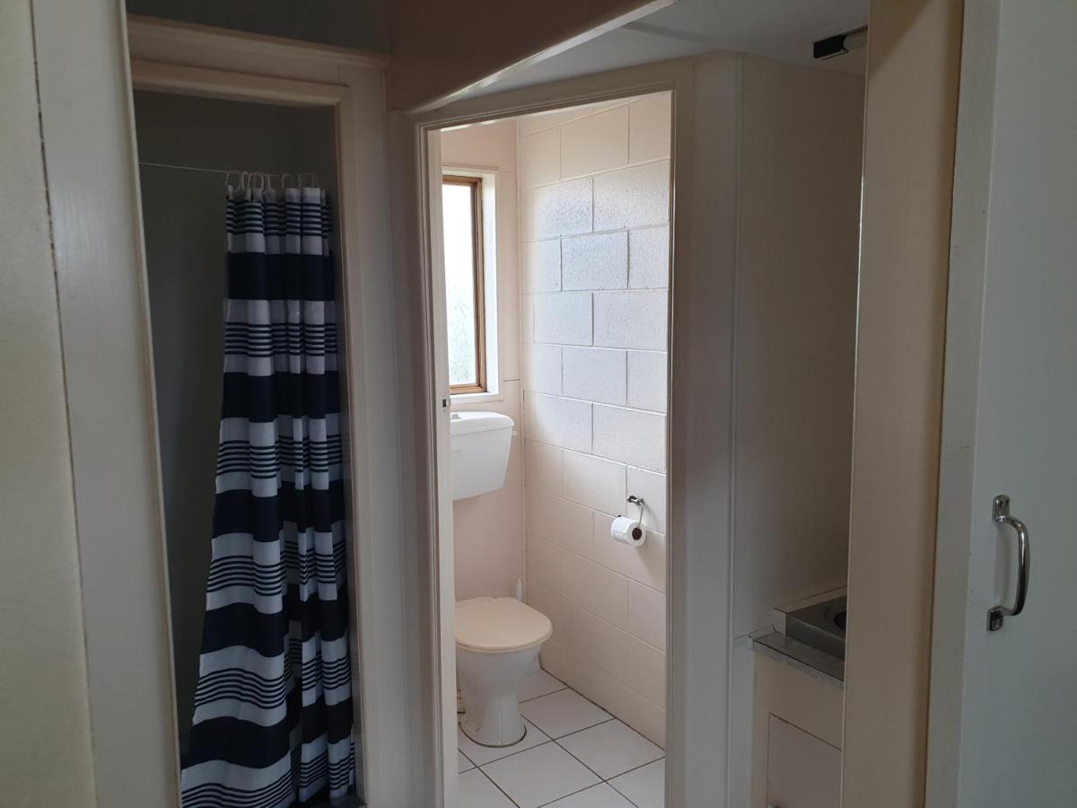 castletown motel - Housity