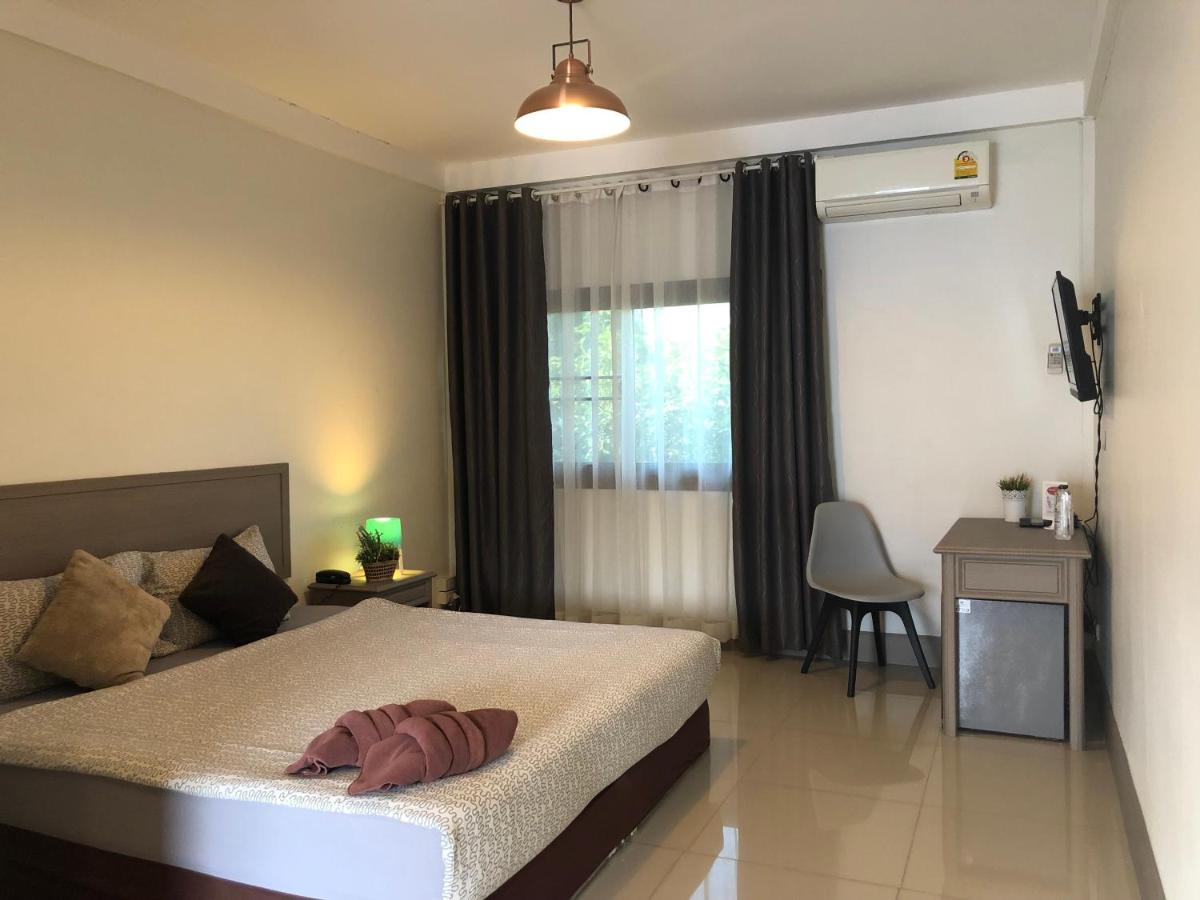 Ayothaya Hotel - Housity