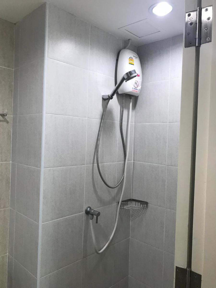 Suitetrails - Lumpini Vacation Apartment