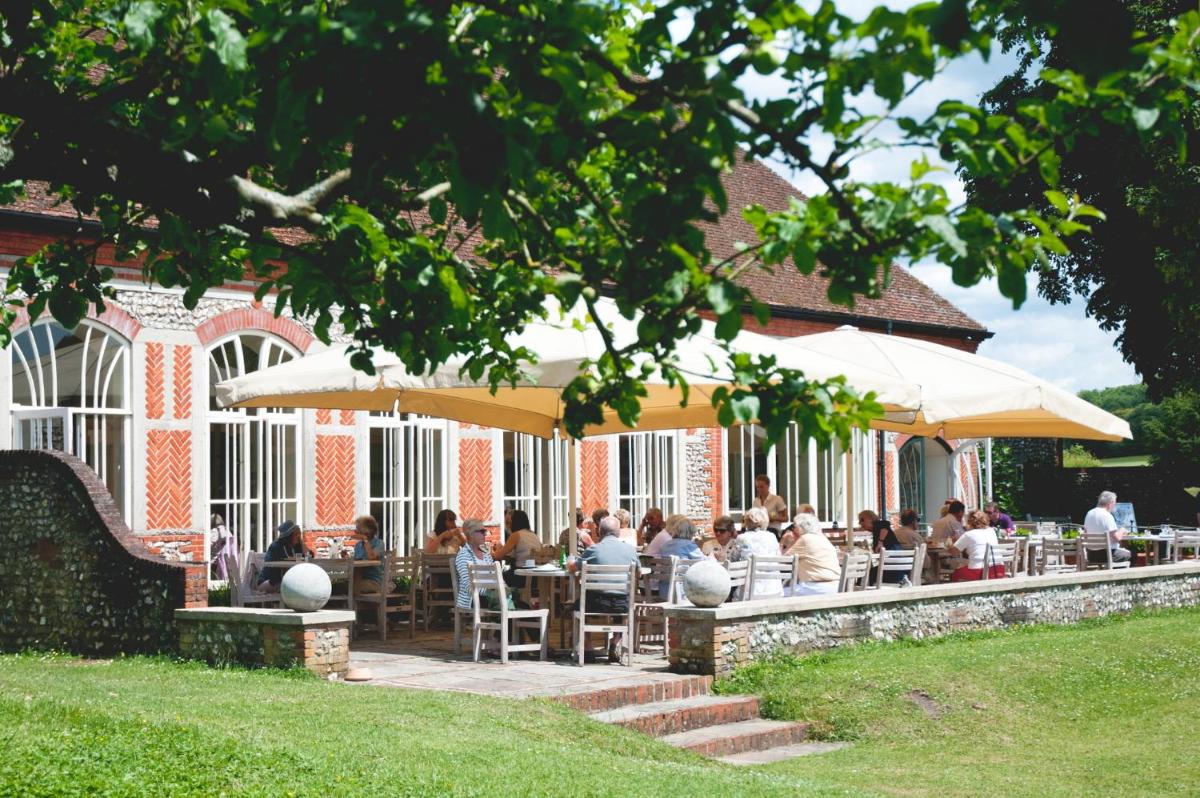 West Dean College - Housity