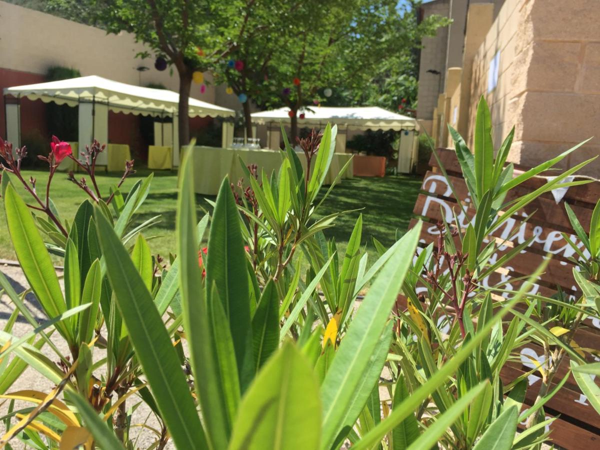 Jardín al aire libre en Hotel Castellote