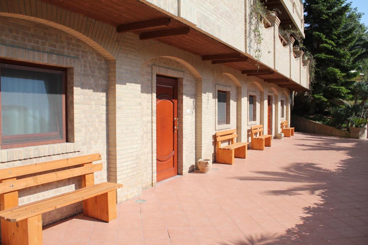 Il Portico Luxury B&B - Housity