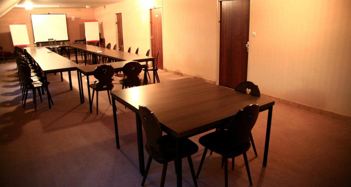 Espace de conférence ou salle de réunion dans l'établissement Hotel-Spa & Restaurant Logis Domaine Langmatt