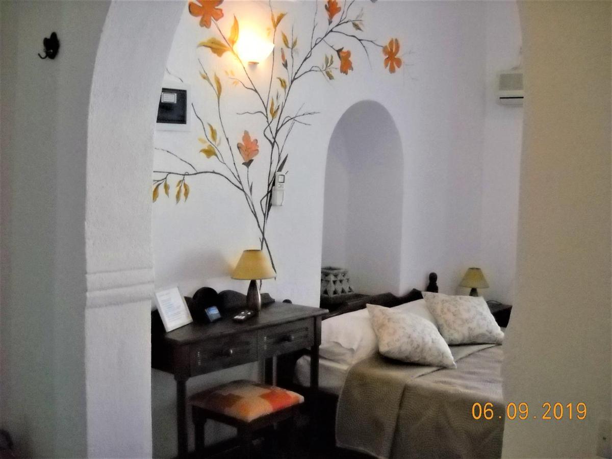 Ostria Studios - Spilia - Housity