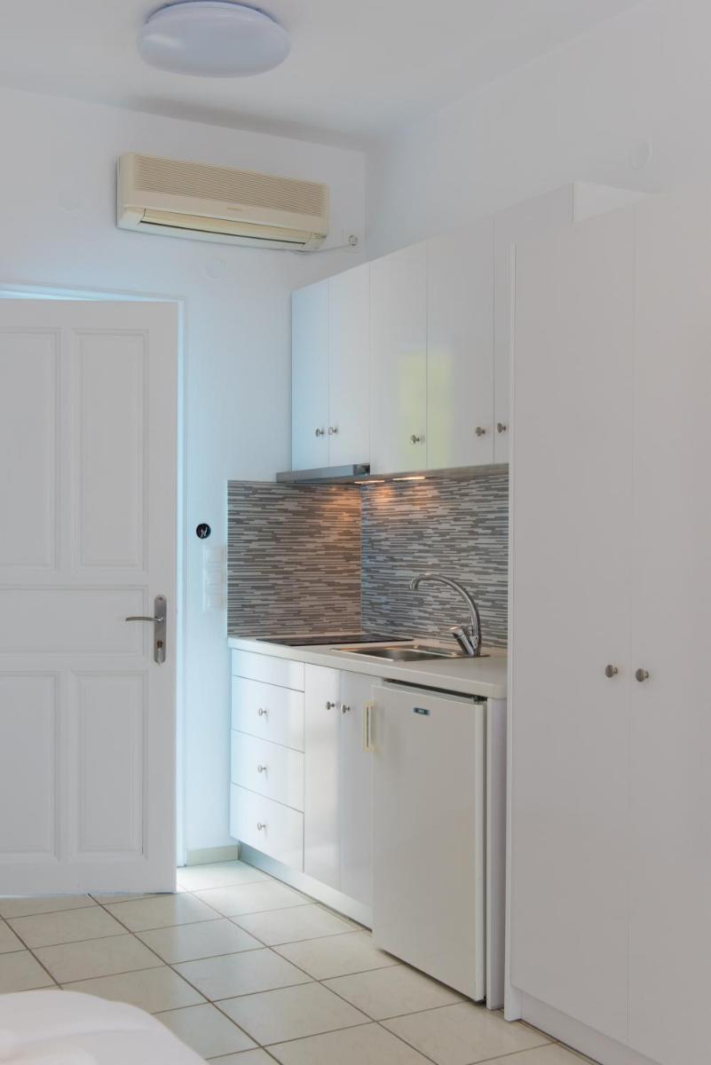 Eutuxia Rooms & Studios - Housity