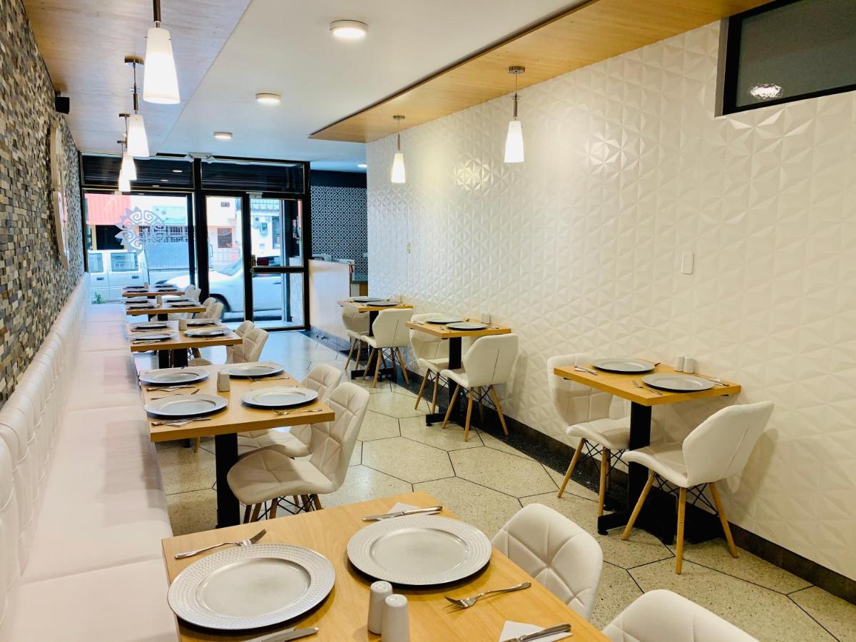 Endamo Hotel - Housity