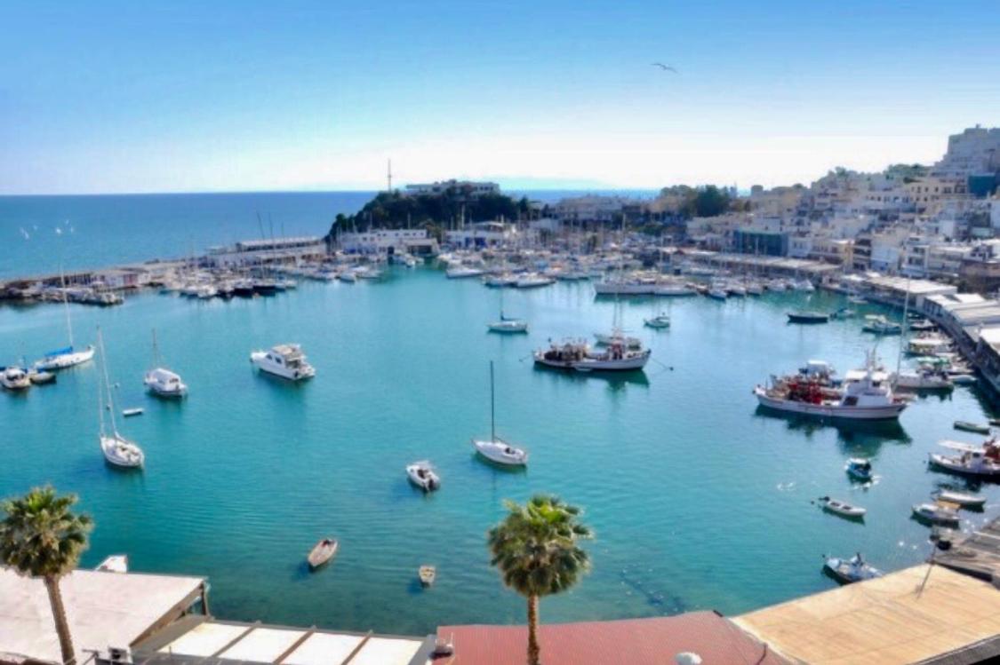 GRAND BLUE SUITE DI GIORGIO 10min from Piraeus port - Housity