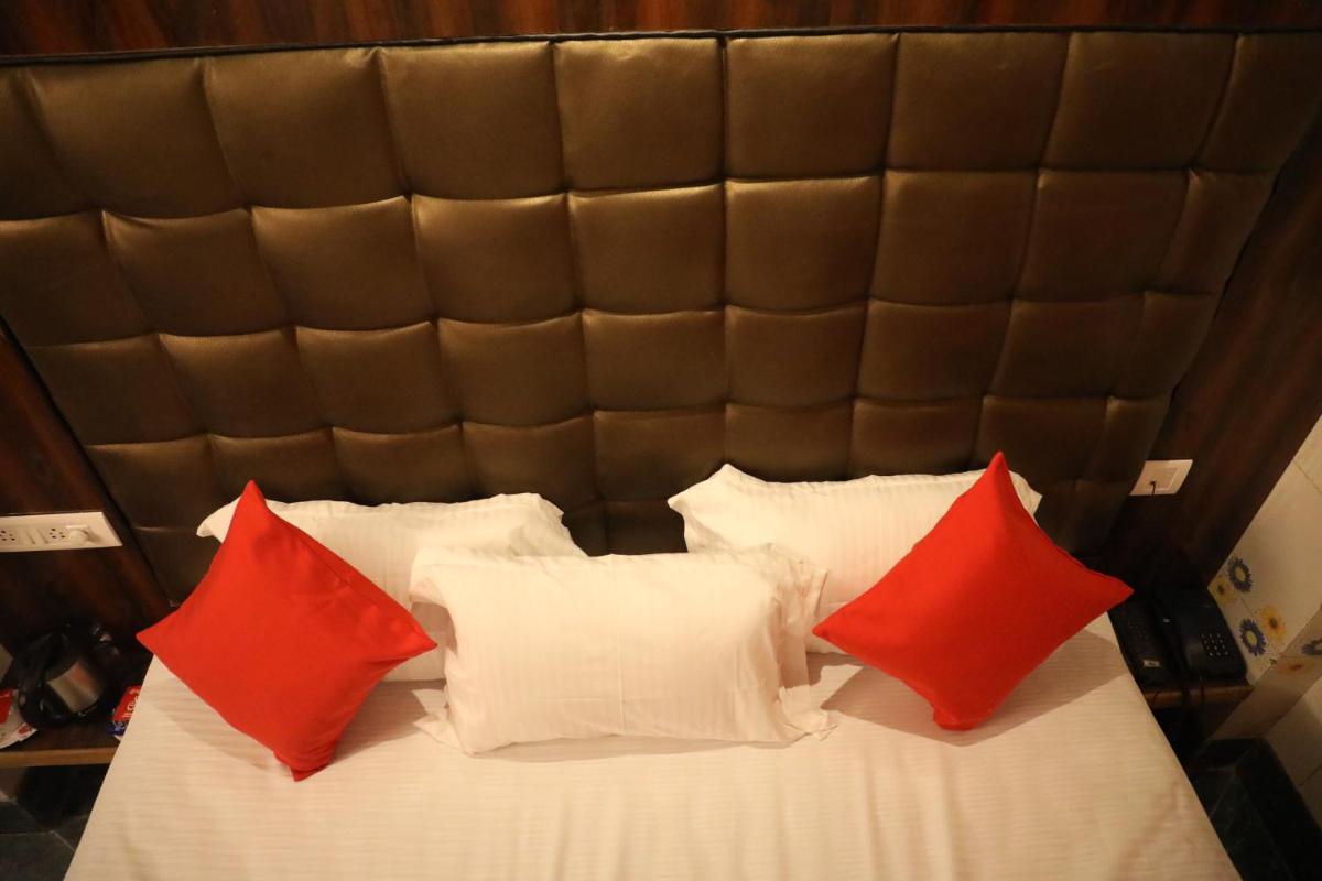 Hotel Holydon NJP SILIGURI - Housity