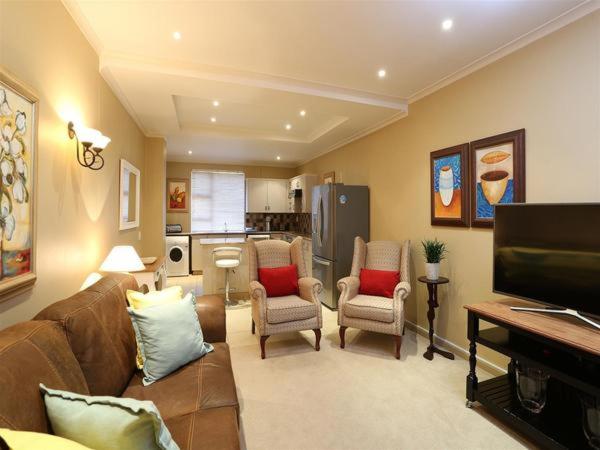 Pinnacle Point Golf Estate Villa 21-3 - Housity