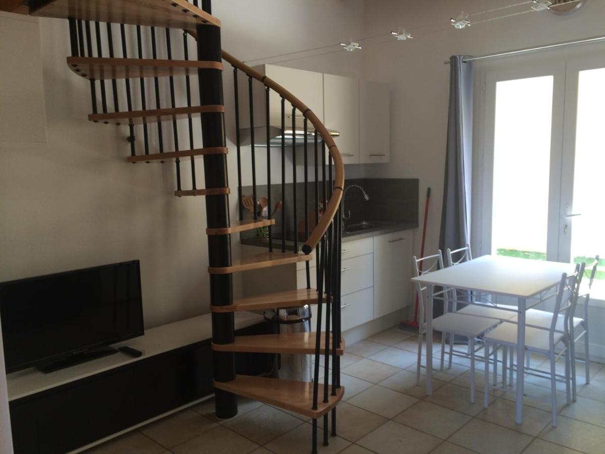 Peri village - Housity