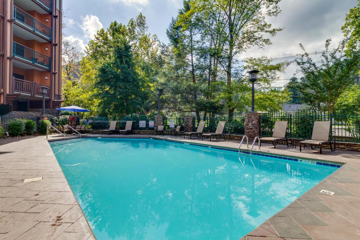 Baskins Creek Condos - Housity