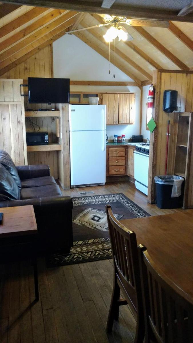Chama River Bend Lodge - Housity