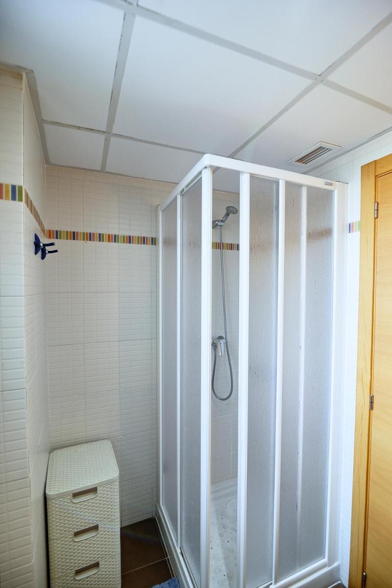 APARTAMENTO AMPLIO. VISTAS A LA PLAYA - Housity