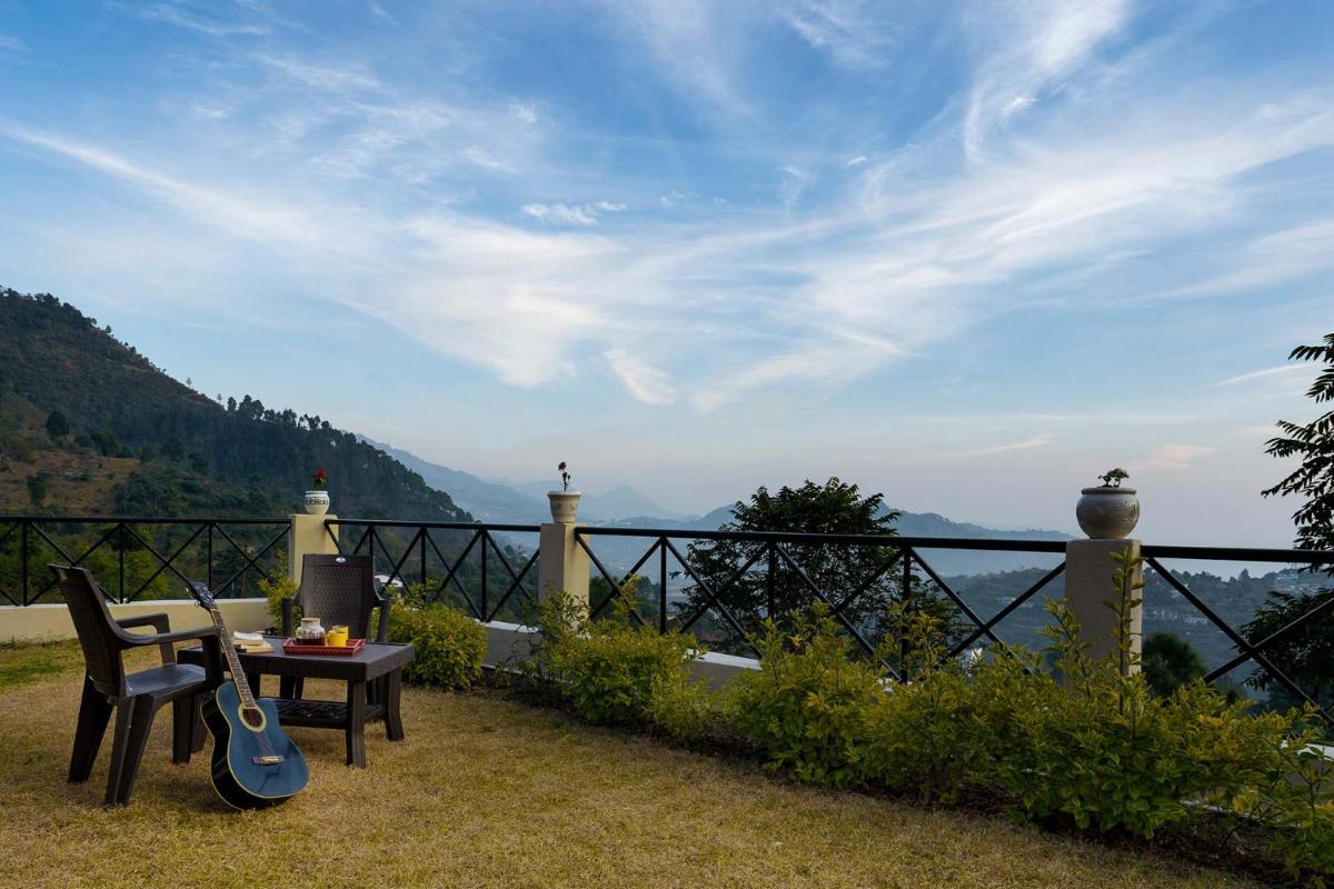 Lake Trails with Beautiful Valley View - Housity