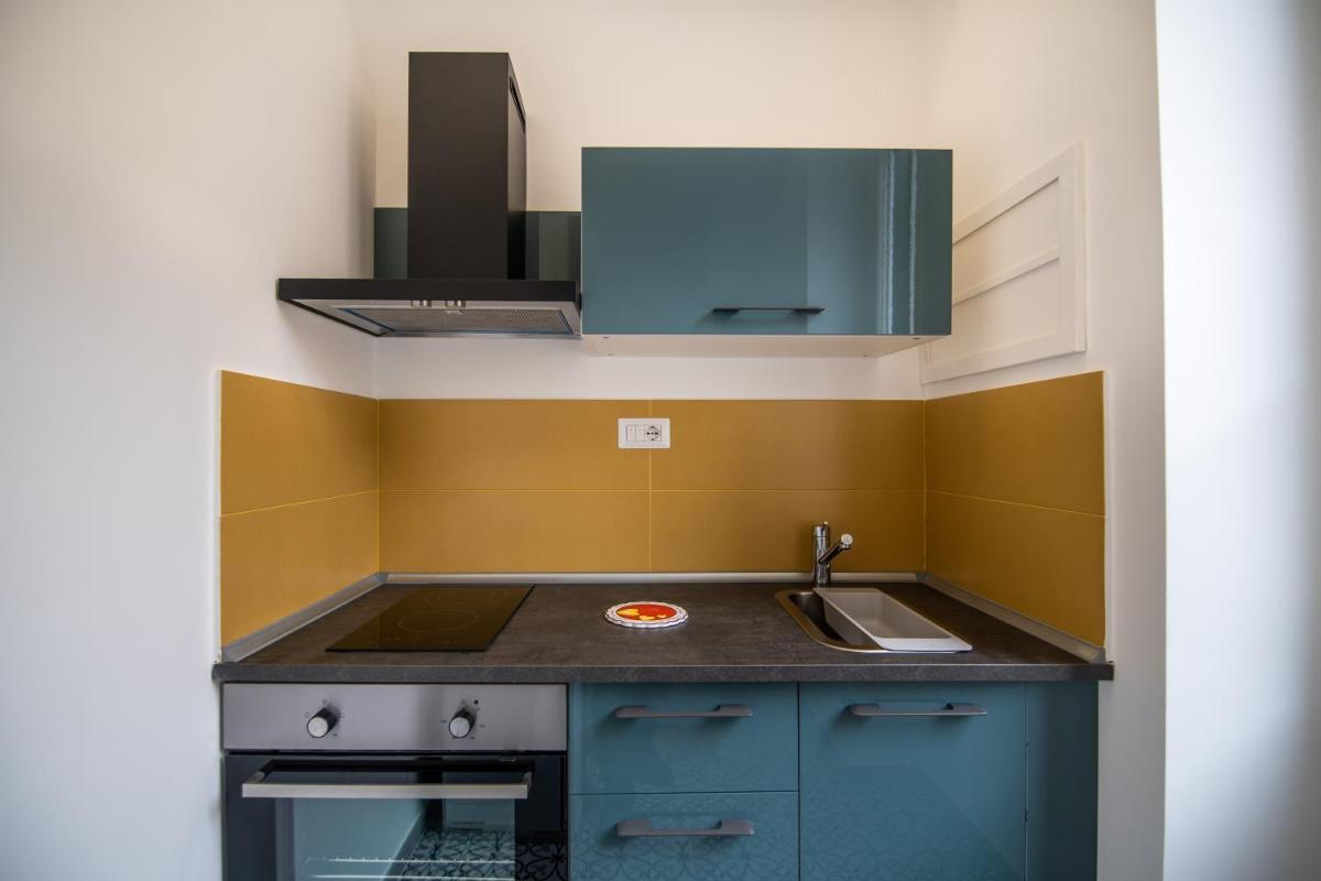 Qu4ttro I Salerno 1950 - Housity