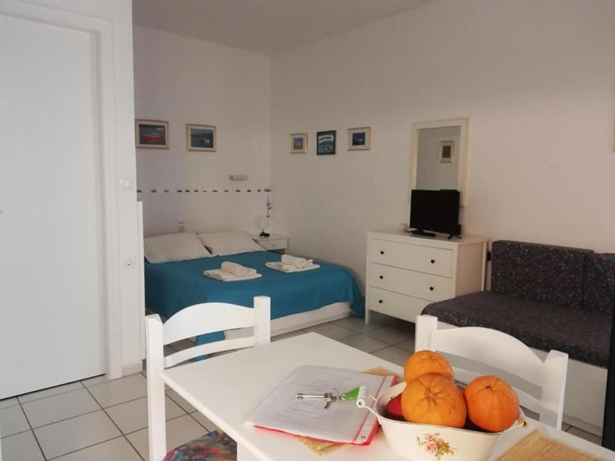Suitetrails - Aigialis Apartments & Studios