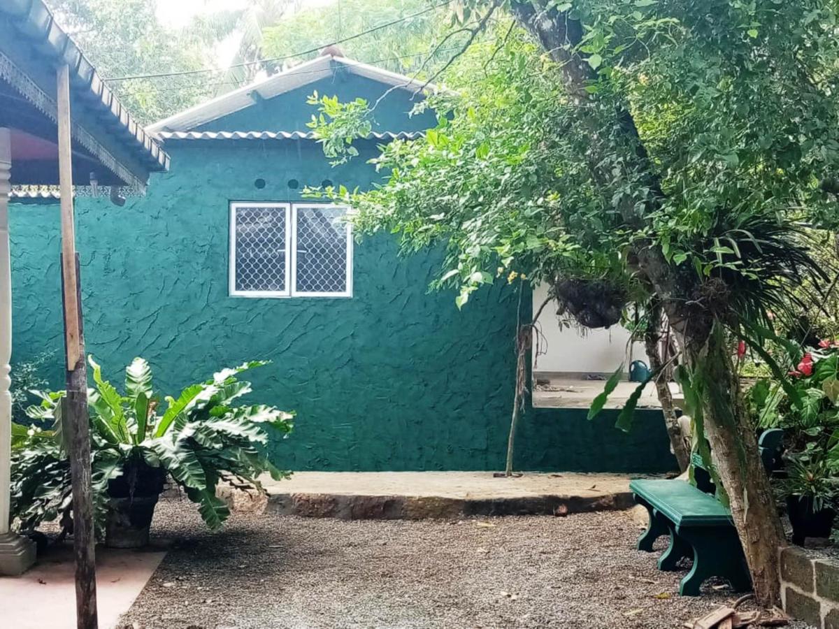Helena Green Cabin - Housity