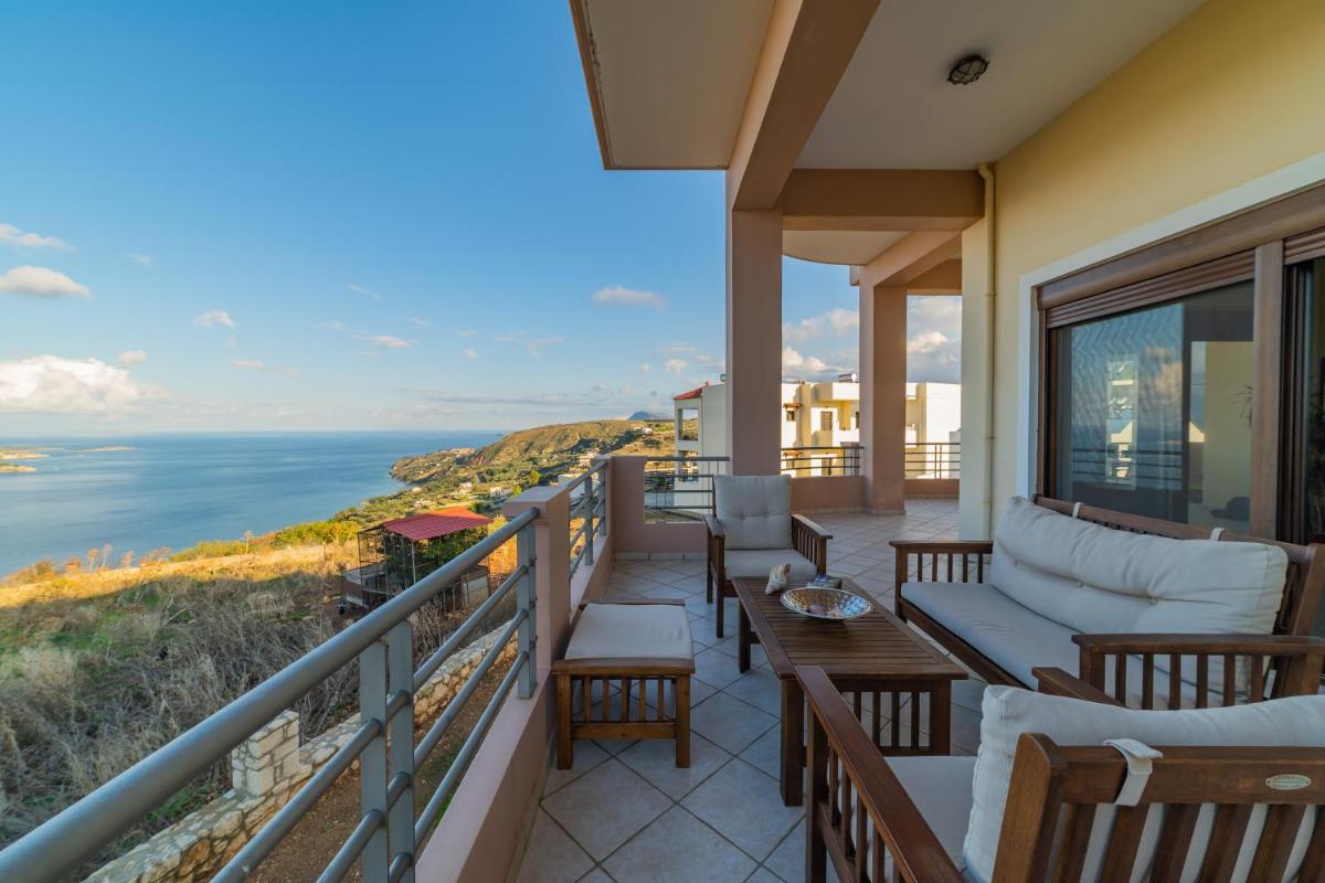 Deluxe Villa Kamba with Sea View - Housity