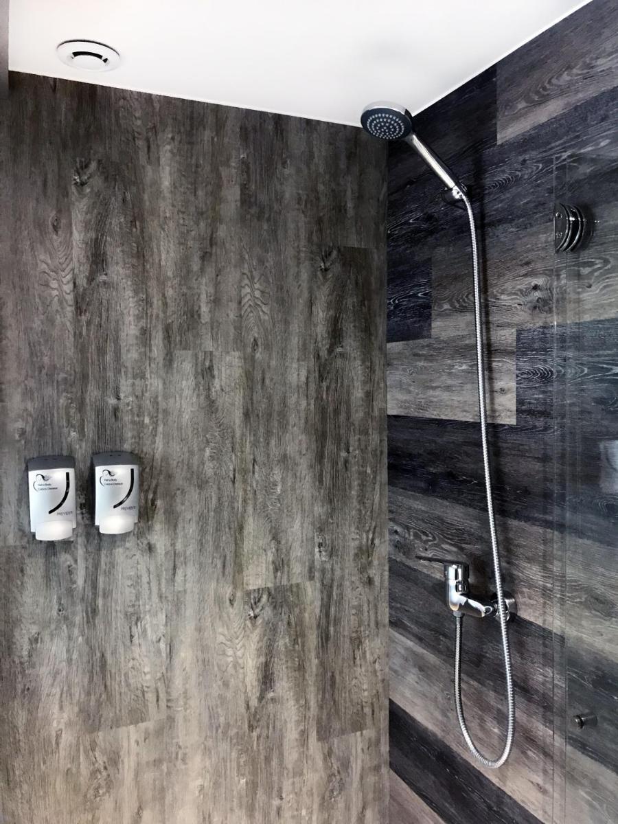 Uma casa de banho em Promar - Eco Beach & Spa Hotel
