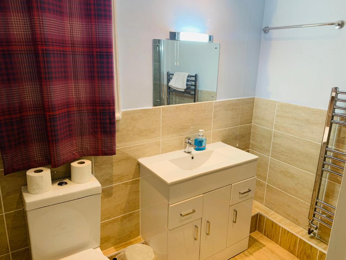 Swandown Hotel - Housity
