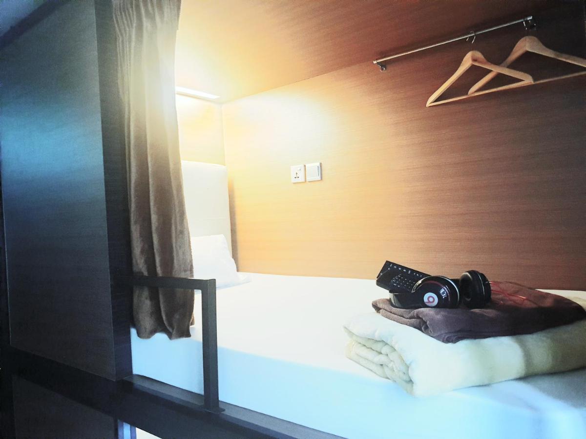 Chic Capsule Otel - Housity