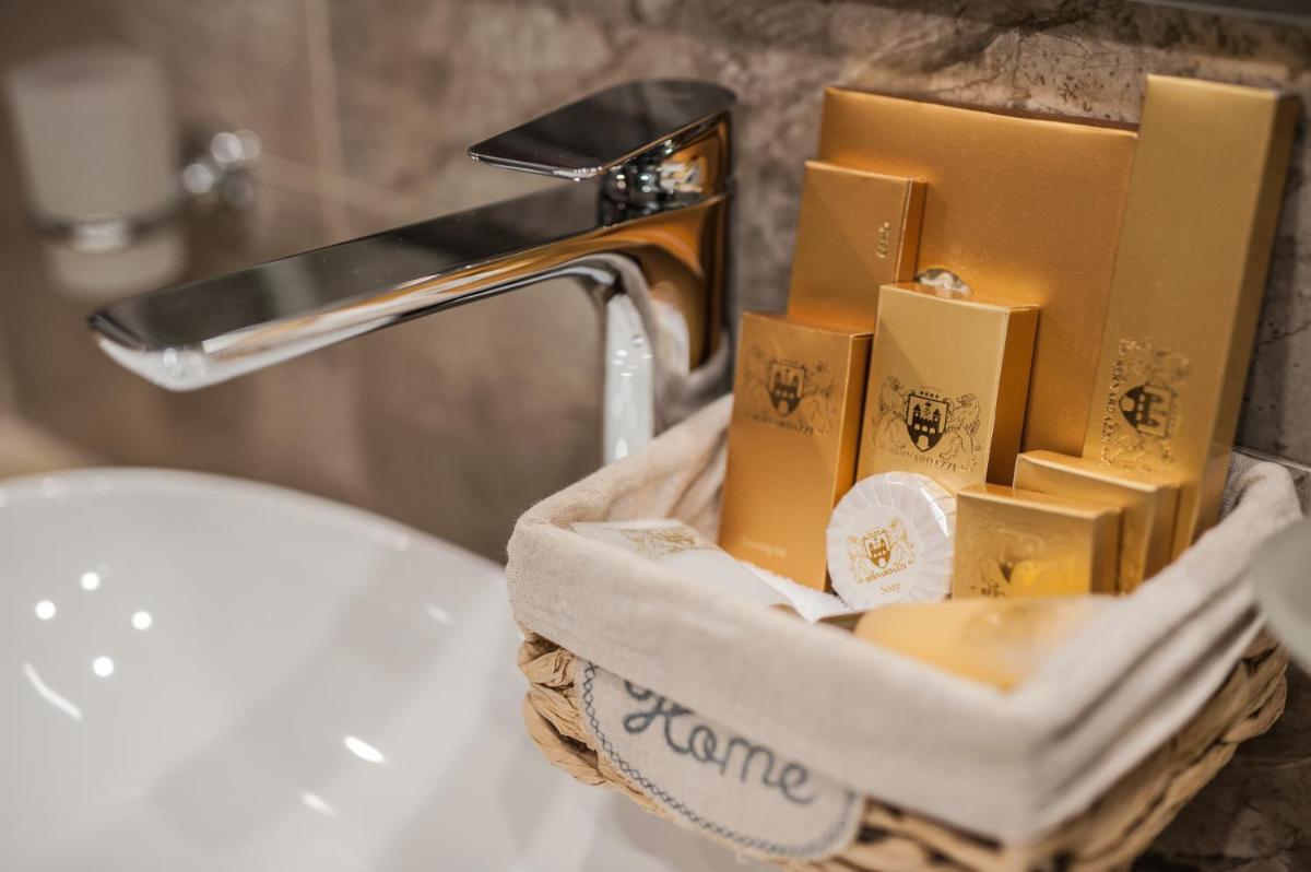 Bernardazzi Grand Hotel - Housity