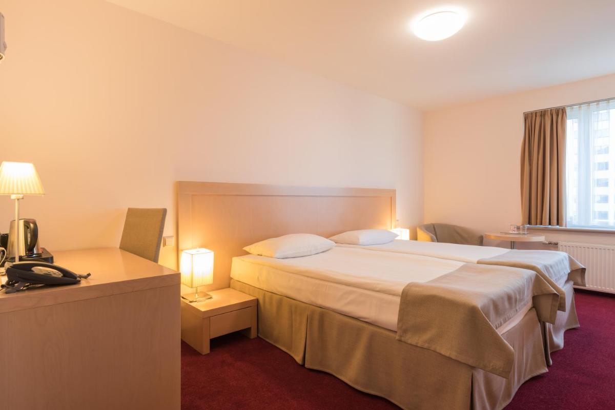 Riga Islande Hotel with FREE Parking - Hizvo