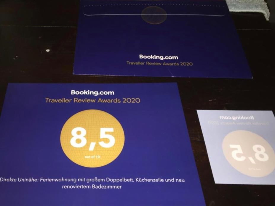 Direkte Uninähe: Ferienwohnung mit großem Doppelbett, Küchenzeile und neu renoviertem Badezimmer - Housity